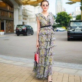 Maxi Dress ผ้าพิมพ์ลาย แต่งรับายช่วงแขนกับคอ