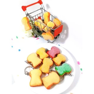 🍞🍞พวงกุญแจ​ขนมปังสี โรยน้ำตาล พวงกุญแจแฮนด์เมด🍞🍞