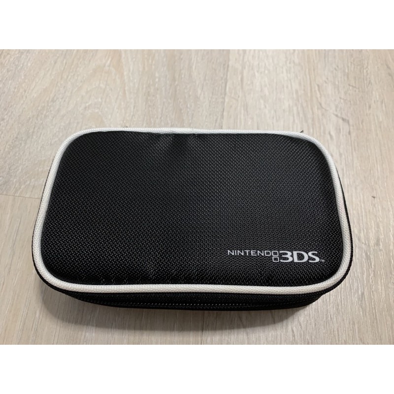 Nintendo 3DS กระเป๋ามือสอง
