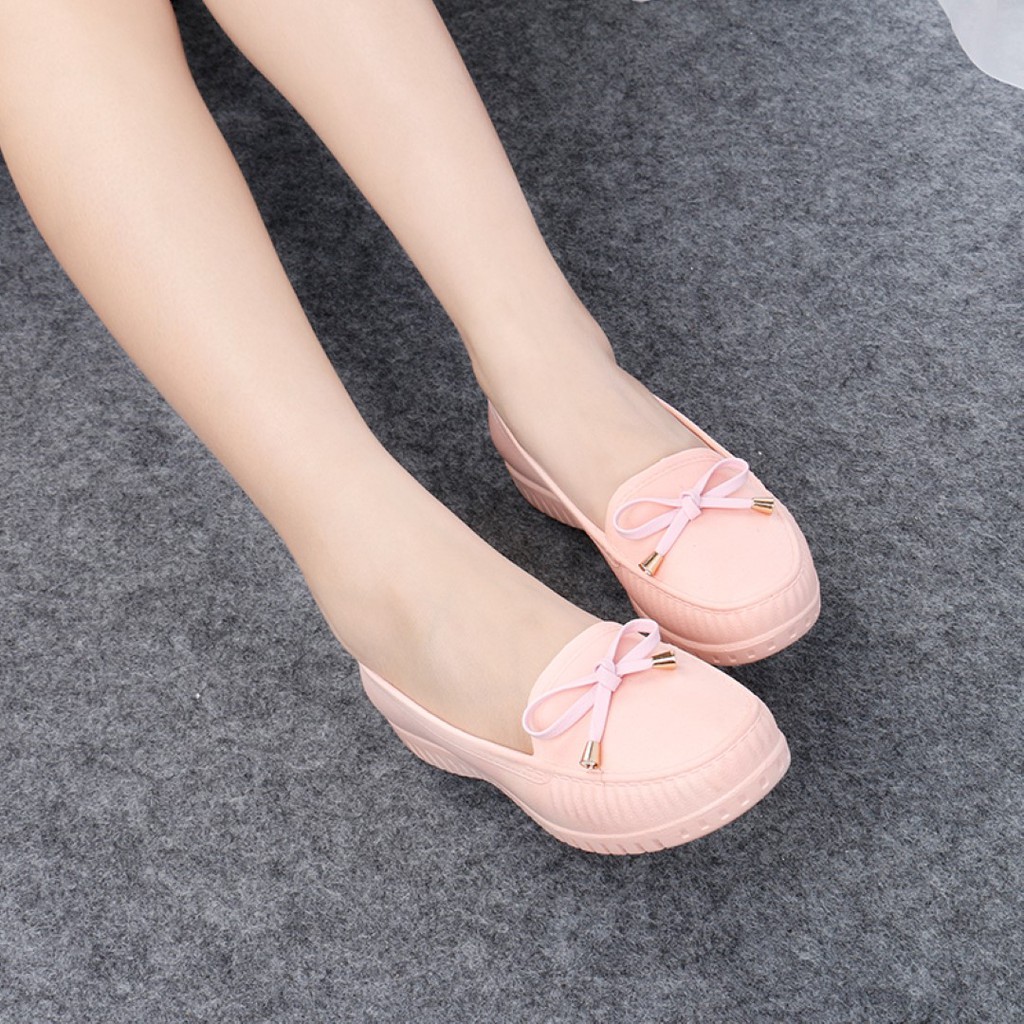 𝑳𝒂𝒆𝒊 𝒃𝒂𝒈&𝒔𝒉𝒐𝒆𝒔👠 รองเท้าคัชชูยางนิ่ม ดีเทลผูกโบว์🎀 รองเท้าแฟชั่นแนวน่ารัก นุ่มสบาย เบอร์ 36-40
