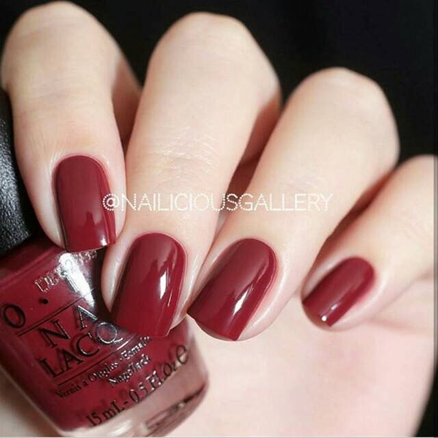 พร้อมส่ง OPI สี We the Female สีแดงเลือดนกสวยๆ ของแท้ %