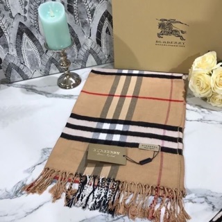 ผ้าพันคอBurberry scarf