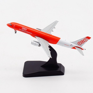 Jc โมเดลเครื่องบินบังคับ 1:400 TNT Boeing B757-200 oe-lfb