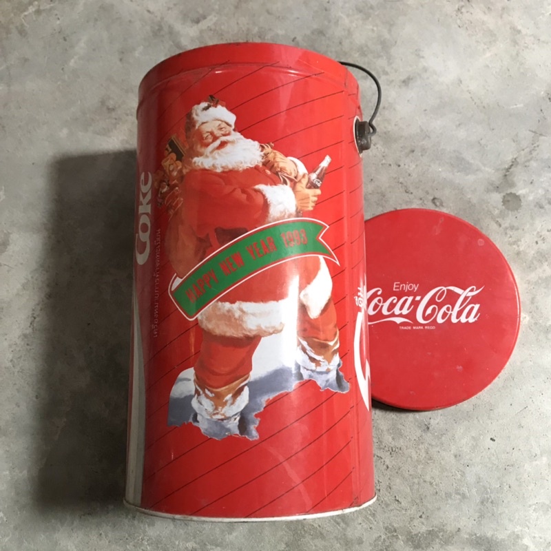 ถังสังกะสีโค้ก Coca-cola happy New Year 1993 ลาย SANTA