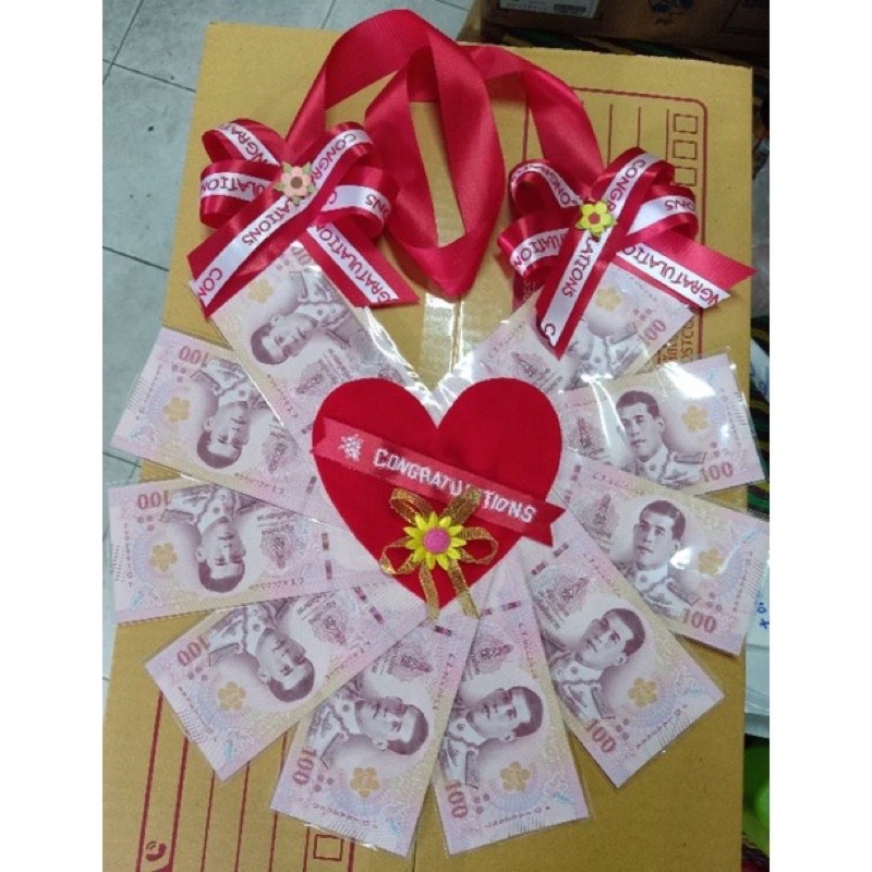 🎓💸🎁_พวงมาลัยใส่เงินได้แบงค์ 20 - 1000 ใส่ได้ 10 ใบค่ะ มอบเป็นของขวัญแด่คนที่เรารัก ไว้ถ่ายรูปเก๋ๆเป็นที่ระลึก 🥰💖🎉🤗🤗🤗 - รูปที่ 2