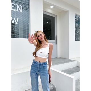 สายเดี่ยวผ้าลินินเย็บ2 ชั้น ผ้าไม่บาง เว้าเอวเล็กน้อยเพิ่มความเซ็กซี่ให้สาวๆ ด้านหลังสมอค  ทรงสวยเปะ
