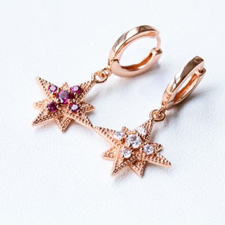 LUCY SUMMER Star Hoop Earrings (ต่างหูห่วงเงินแท้ ห้อยรูปดาวฝังพลอย 1 ข้าง ห่วงเรียบ 1 ข้าง)