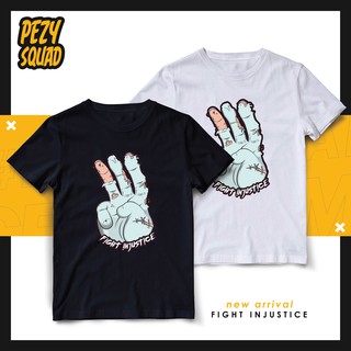 PEZY SQUAD เสื้อยืดลายชูสามนิ้ว lll (FIGHT INJUSTICE 01) สีขาว / ดำ