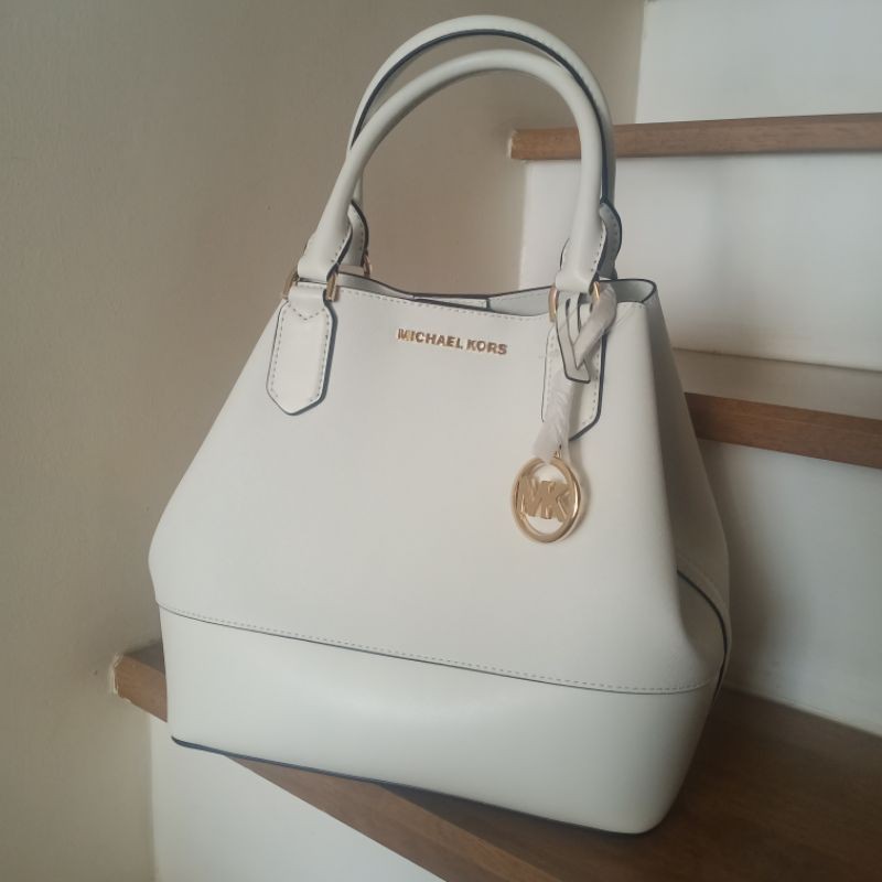 กระเป๋าไมเคิลคอร์ MK Michael Kors Bag