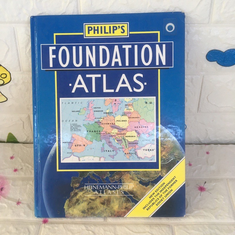 FOUNDATIONS  ATLAS ปกแข็งมือสอง-ae4/3