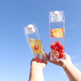 [พร้อมส่ง] ขวดน้ำกล่องนม 500 ml และ 1000 ml ขวดน้ำใสอะครีลิค ขวดน้ำดีไซน์กล่อง