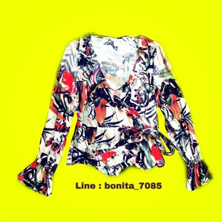 H &amp; M Blouse sz 2 . .