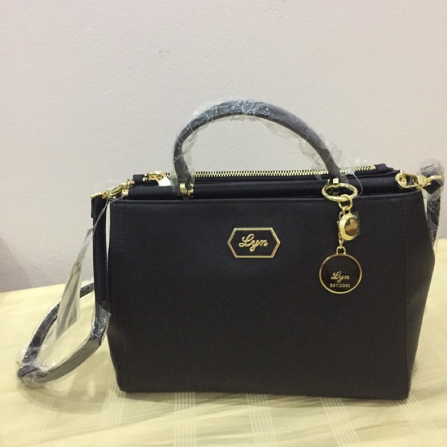 กระเป๋า lyn ของแท้ จากshop