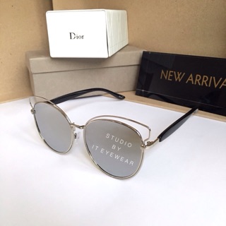 ❄️ NEW DIOR 2015-2016 ❄️ แว่นกันแดดเลนส์ปรอททรงกลม แต่งลูกเล่นขอบด้านบน ทรงนี้สวยค่ะ ได้รับความนิยม