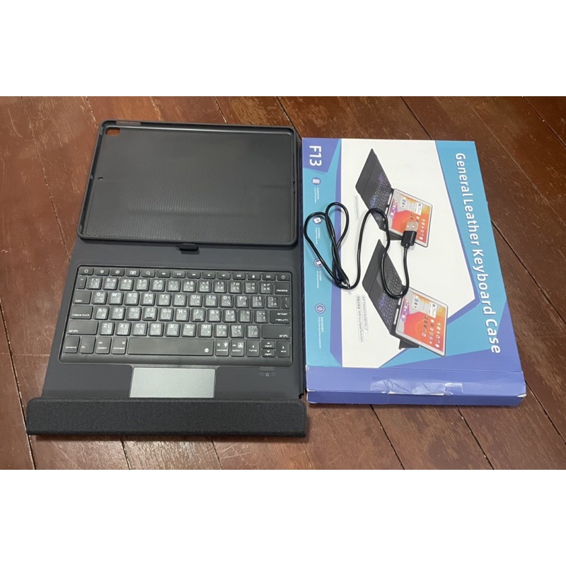 iPad 10.2 Keyboard case with touchpad