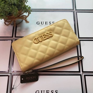 💫 GUESS WOMENS 2019 LONG WALLET 💫กระเป๋าสตางค์ใบยาวหนังนิ่ม สีเหลือง