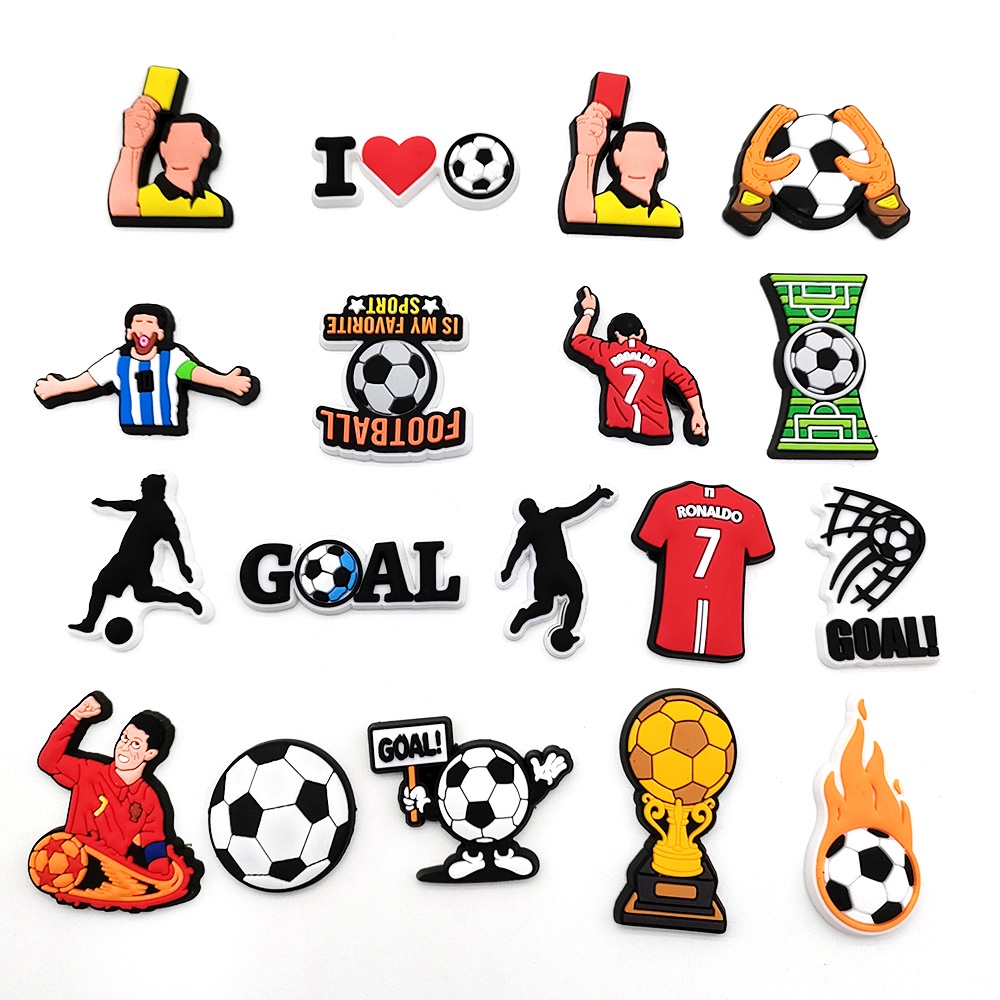 Jibbitz 1pcs ฟุตบอลบาสเก็ตบอล Shoe charms ภาพการ์ตูน Crocs Pin น่ารัก diy decorate รองเท้าแตะ accessories PVC ถอดได้ ของขวัญสำหรับเด็กชายและเด็กหญิง