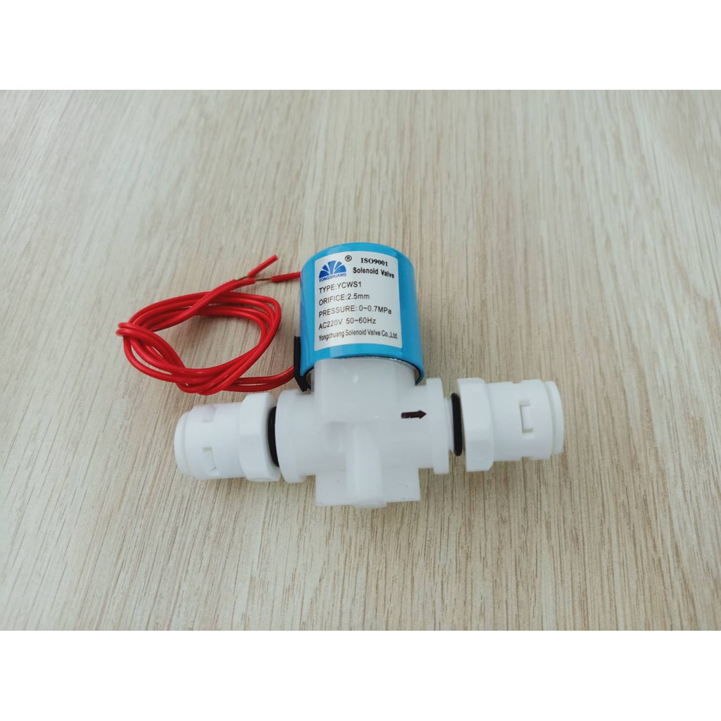 โซลินอยด์วาล์วพลาสติก เกลียวใน(แบบหมุน) 1/4'(2 หุน) N/C 220VAC 0.3A 50-60Hz