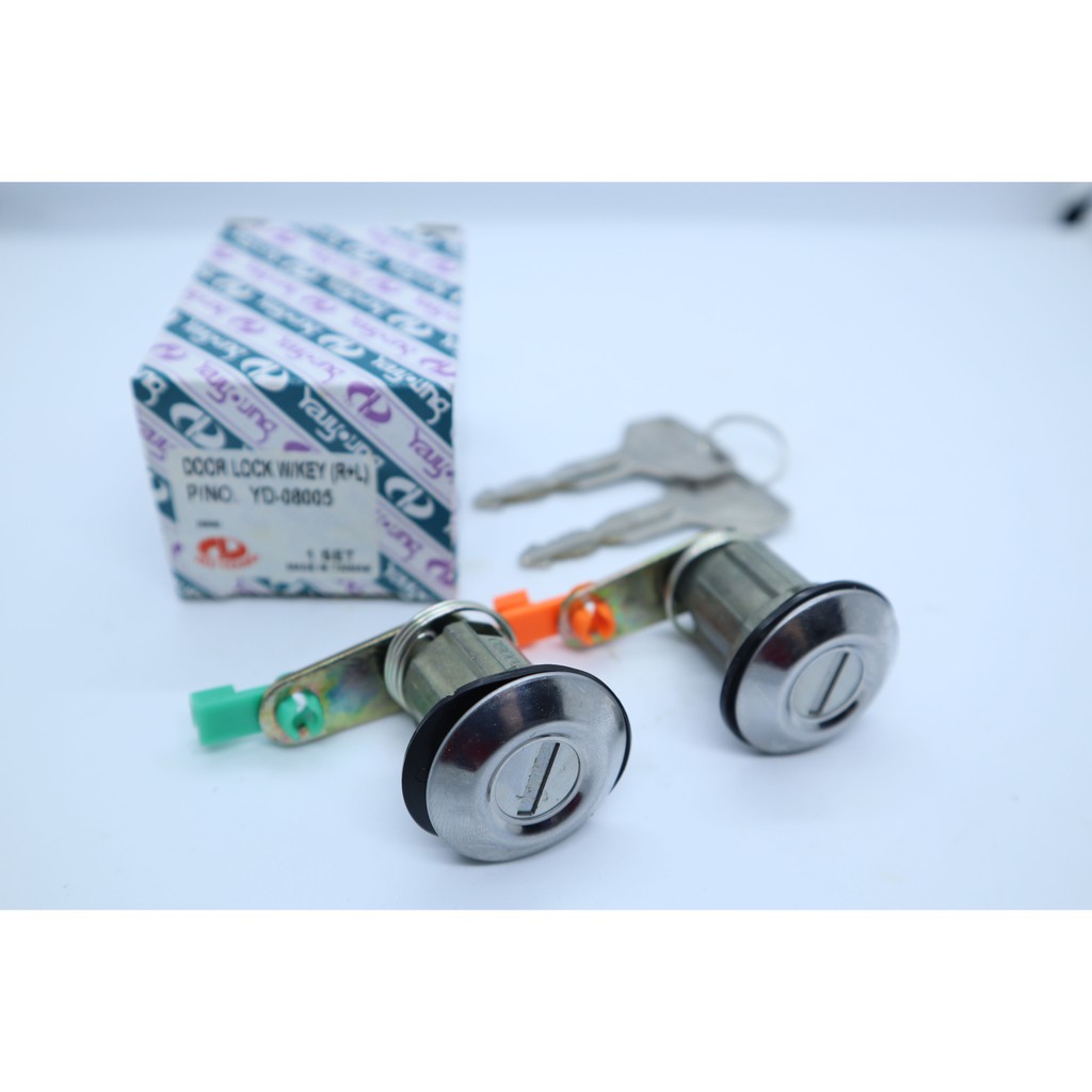 Toyota Hilux RN20 / RN30 / RN40 72-84 / Cressida RX30/60 78-84 ล็อคประตูพร้อมกุญแจ