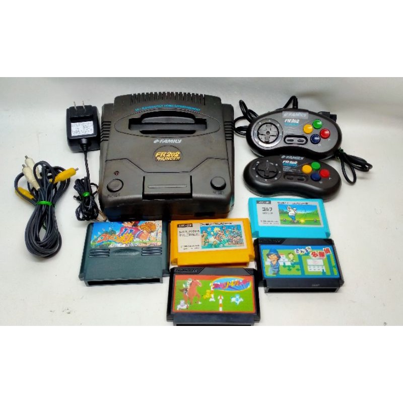 Family FR202 Thunder แท้งานไทย ชุดไฟไทยพร้อมเล่น ระบบAV ต่อกับทีวีรุ่นใหม่และเก่าได้เลย มีตลับแถมให้