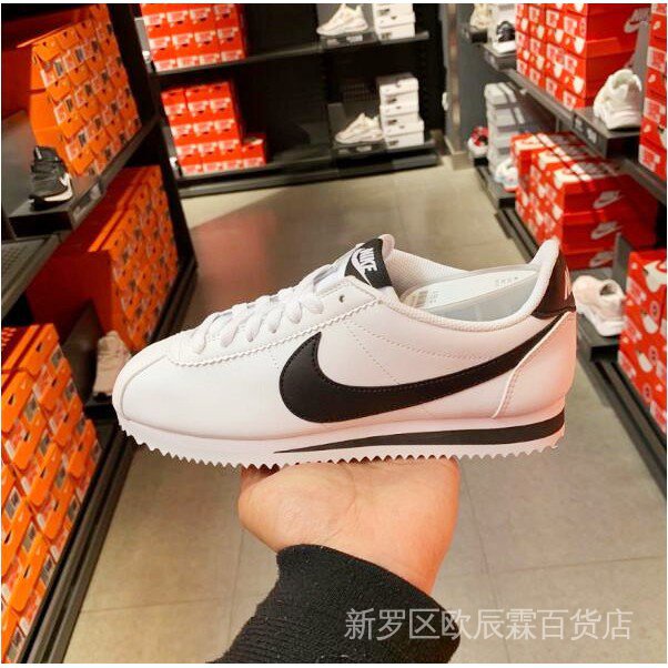 Nike CLASSIC CORTEZ LEATHER Forrest Gump รองเท้าผู้หญิงรองเท้าสีขาว CLASSIC รองเท้าวิ่งรองเท้ากีฬาลํ