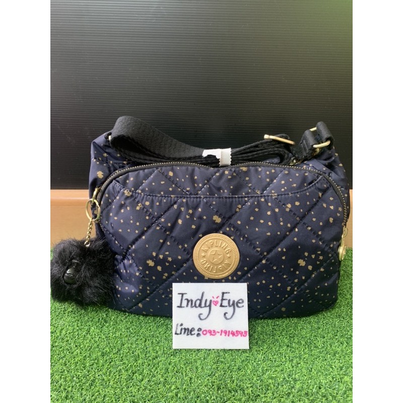 กระเป๋าหน้า Kipling ลาย Cai Golden Night