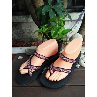 รองเท้าแตะลำลอง ลายกากบาทสายแดง (Size35-40)