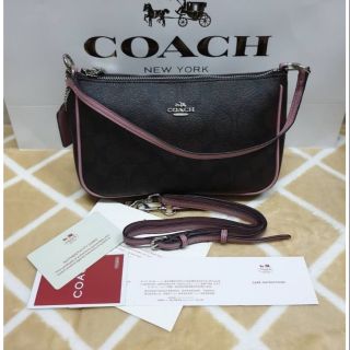 กระเป๋าแบรนด์เนม Coach  มี 4 สี📌hiend เกรดใช้สลับงานแท้ ไม่โป๊ะแน่นอน การันตรี