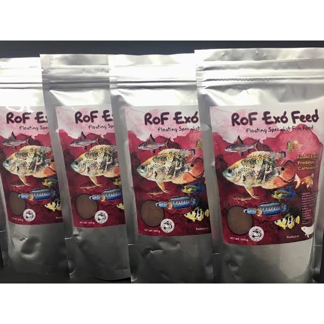 อาหารชนิดลอยน้ำ ขนาดเม็ดกลมเส้นผ่านศูนย์กลาง 1 มม. ขนาดบรรจุ 500g. ฉลากสีแดง ROF EXO FEED (พร้อมส่งแบบเก็บเงินปลายทาง)