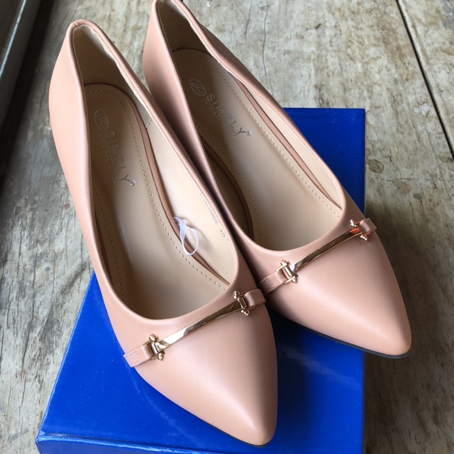 รองเท้าส้นสูง Tawin simply