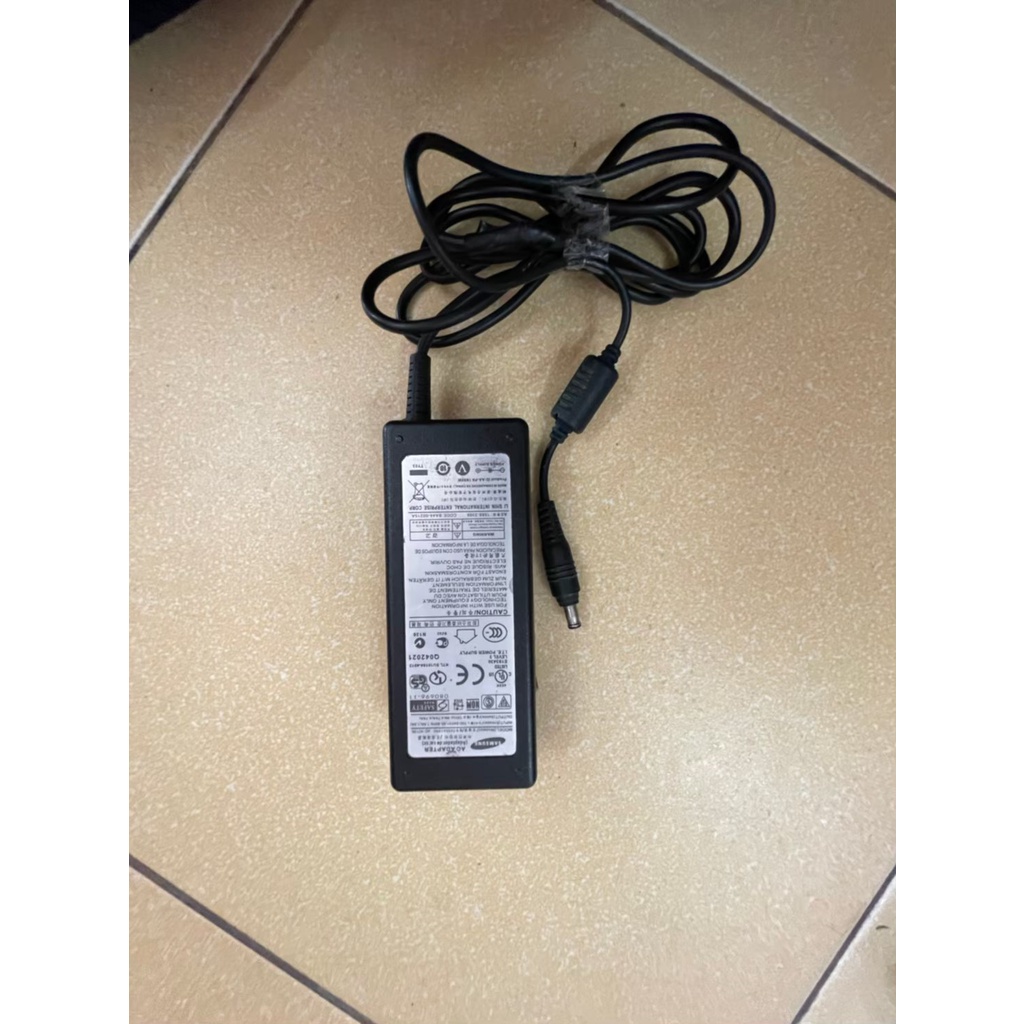 Samsung 19V/3.16A 60W ขนาด 5.0mm*3.0mm