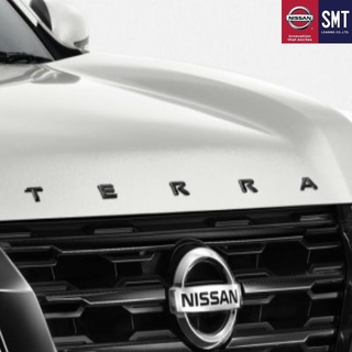 [อุปกรณ์ตกแต่งแท้ 100%] NEW NISSAN TERRA - โลโก้ฝากระโปรงหน้า TERRA (สีดำ)