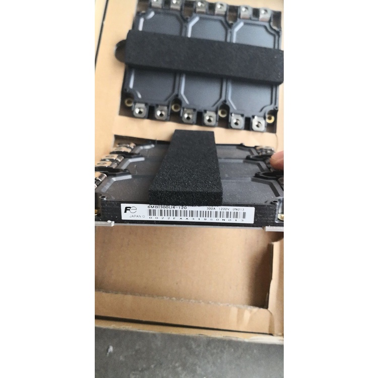 YTH 6MBI300U4-120 6MBI300U4-120-01 6MBI450U4-120-01 6MBI450U4-120 6MBI450U4-120-50 โมดูลพลังงาน IGBT