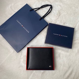 Tommy Hilfiger Tri-folded short wallet Code:B12D200965 แบรนด์แท้ 100% งาน Outlet