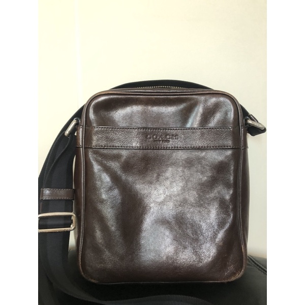 coach กระเป๋าสะพายข้างแท้100% มือสอง
