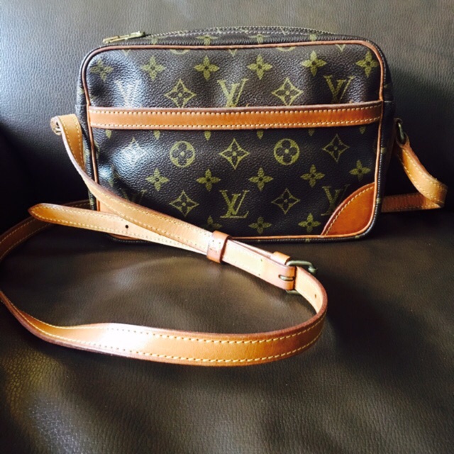 กระเป๋าหลุยส์ Louis Vuitton Trocadero มือสองของแท้•ส่งฟรี