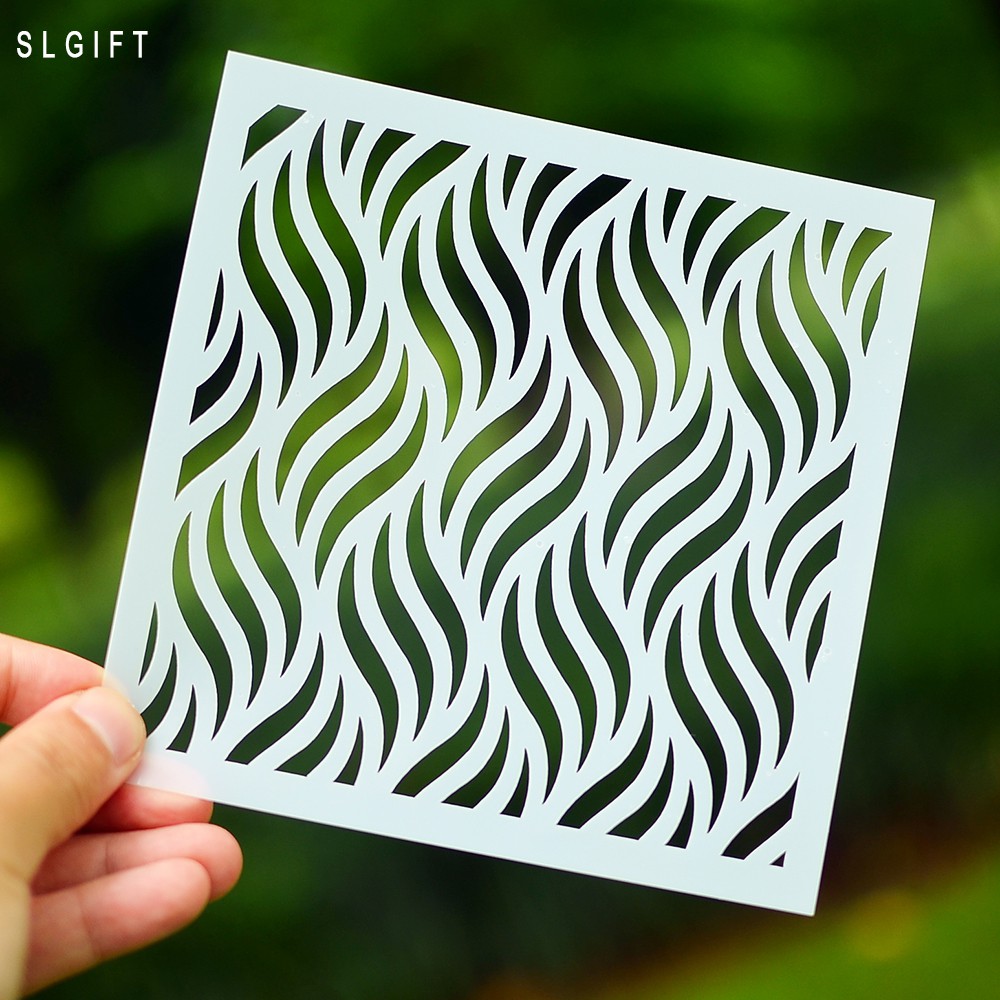 13 * 13 ซม.คู่มือสมุดภาพทําด้วยมือ DIY อัลบั้มรูปการ์ดเครื่องมือจิตรกรรมสเปรย์ Masking Hollow Template