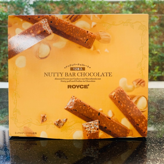 Royce Nutty Bar รอยซ์ ช็อคโกแลต (12 ชิ้น)