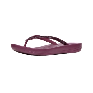 FITFLOP IQUSHION รองเท้าแตะแบบหูหนีบผู้หญิง รุ่น R08-744 สี Lingonberry