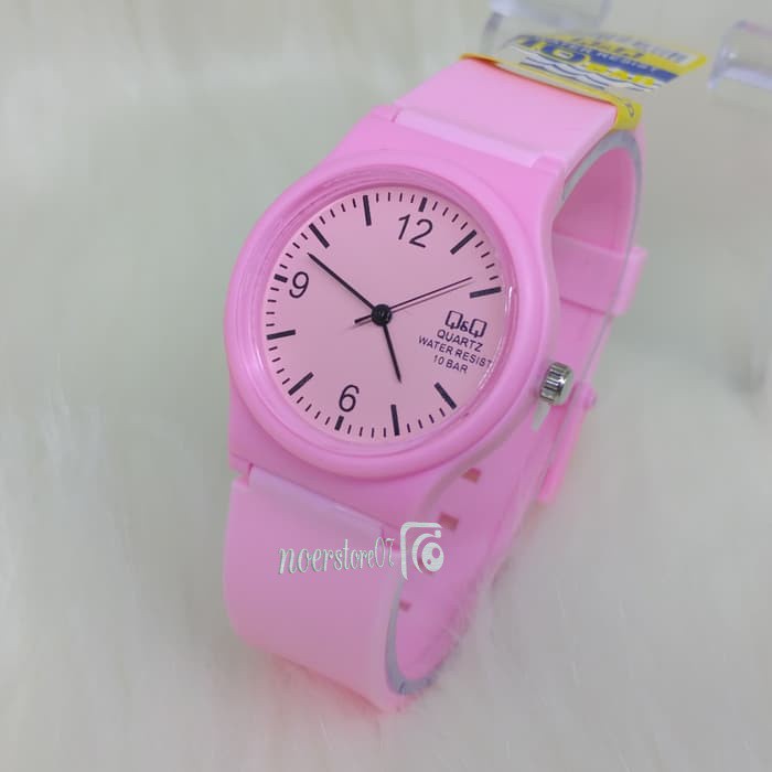 Q&q QQ QNQ VP46 RUBBER ANALOG CHILDRENS WATCH