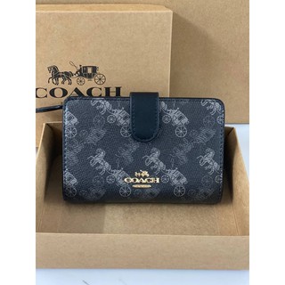 COACH Medium corner zip wallet