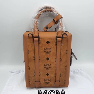 กระเป๋าสวยNew Mcm Small N/S Klassik N/S Crossbody in Visetos อุปกรณ์ครบจากshop king power