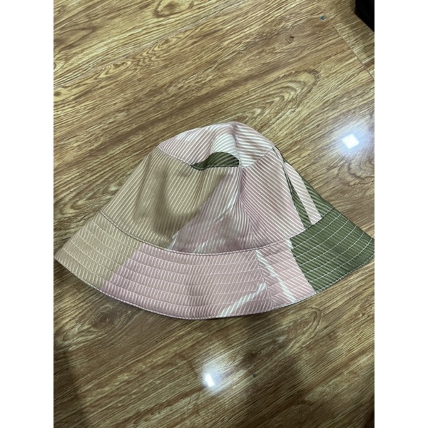salisa bucket ❌sold❌ไม่มีตำหนิ