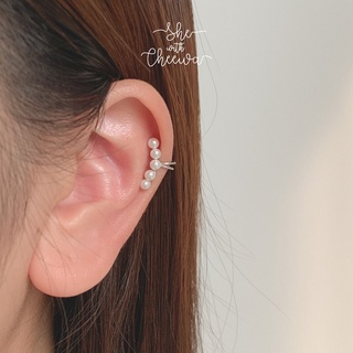 She with Cheewa | silver925 | petite pearl earcuff ต่างหูหนีบเงินแท้ มินิมอล ประดับมุกจิ๋ว สามารถดัดตามรูปหูได้เลยค่ะ