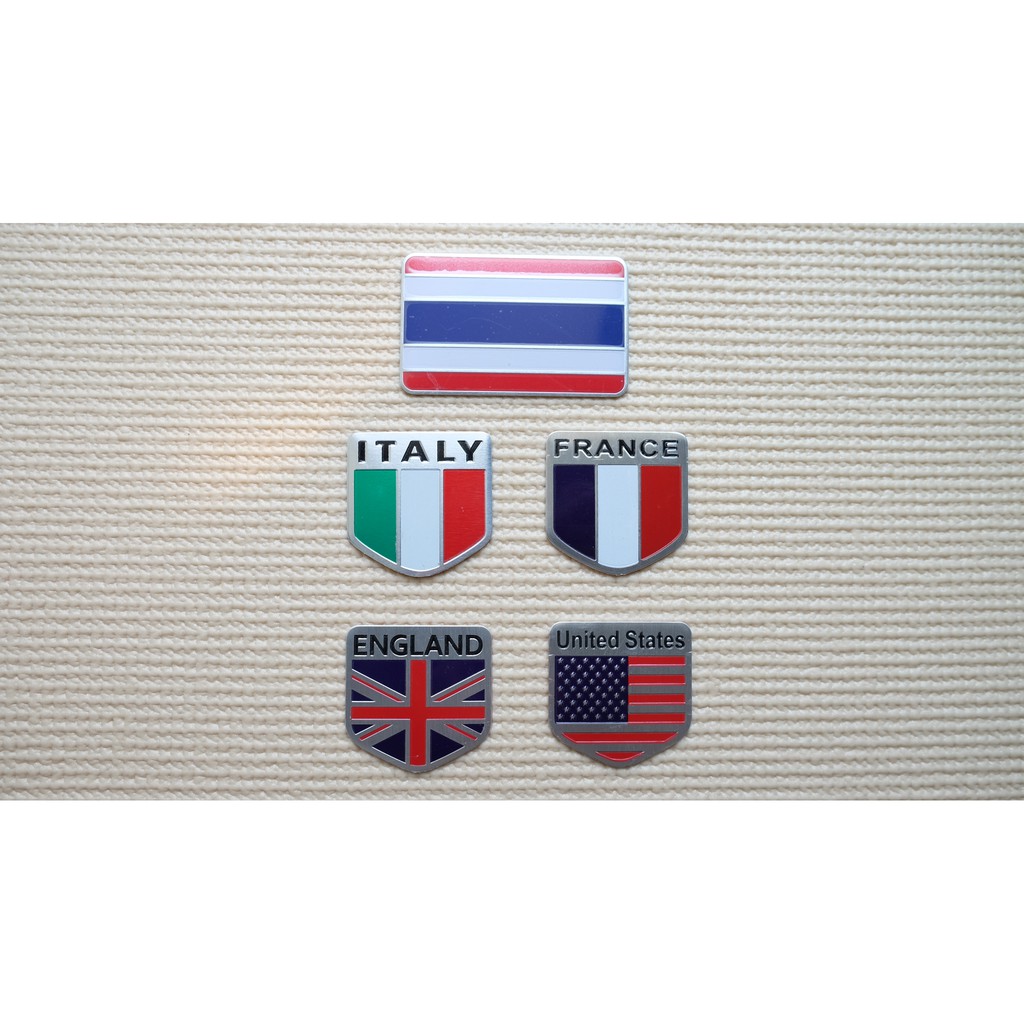 【พร้อมส่งจากไทย】แผ่นเพลทอลูมิเนียม ติดรถ ลายธงชาติ Italy England France USA พร้อมกาวสองหน้า
