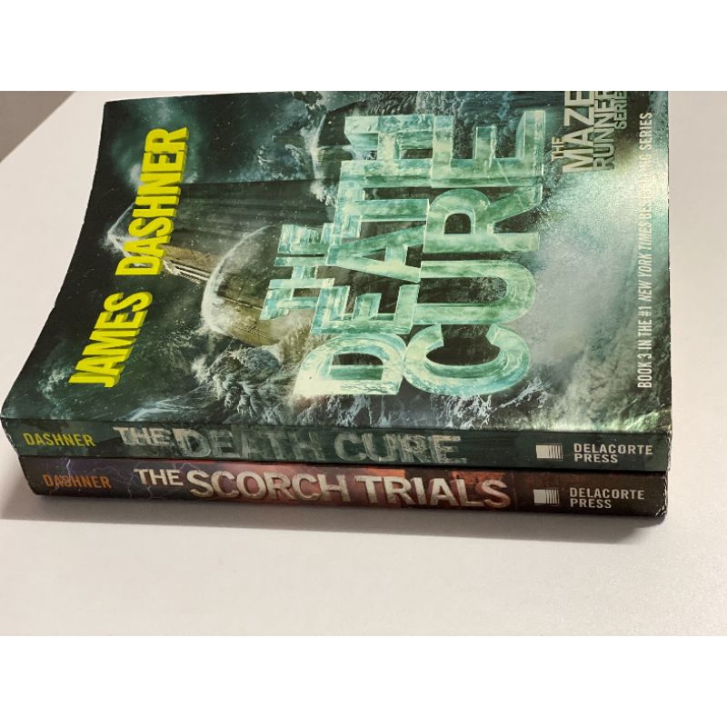 Book Sets Hollow city set and maze runner