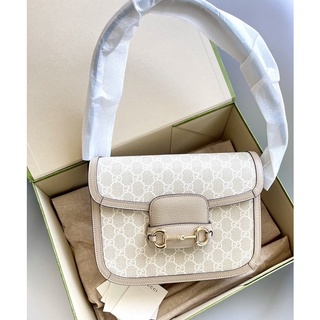 Gucci horsebit beige