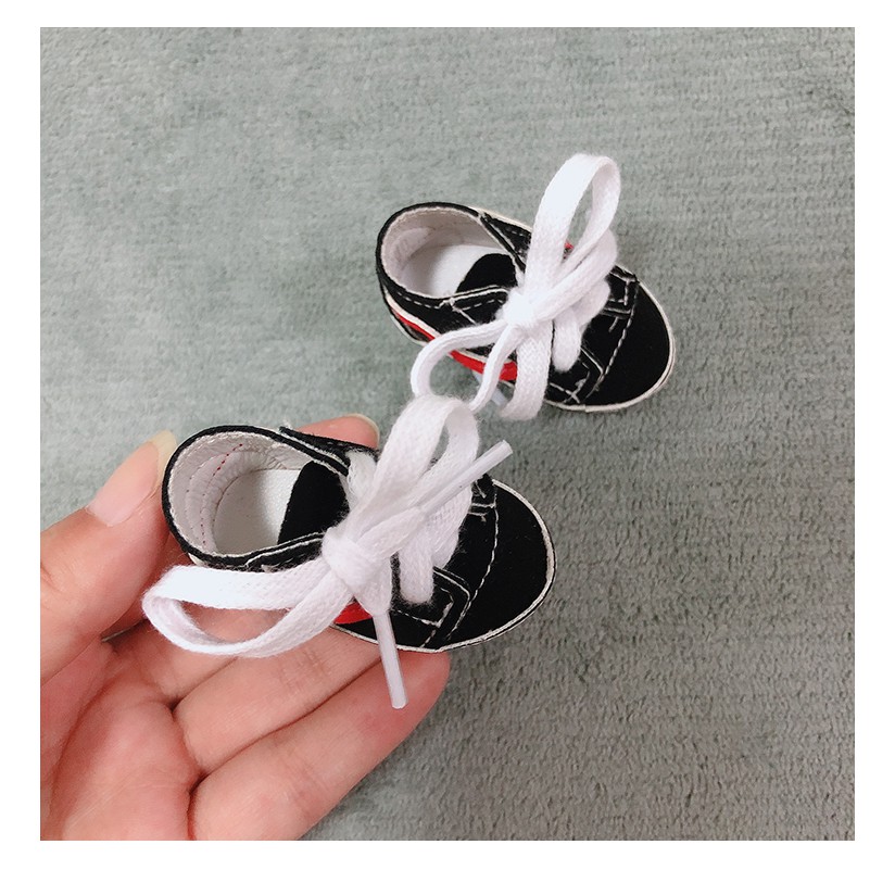 [พร้อมส่ง] รองเท้า สำหรับน้อง 20 cm