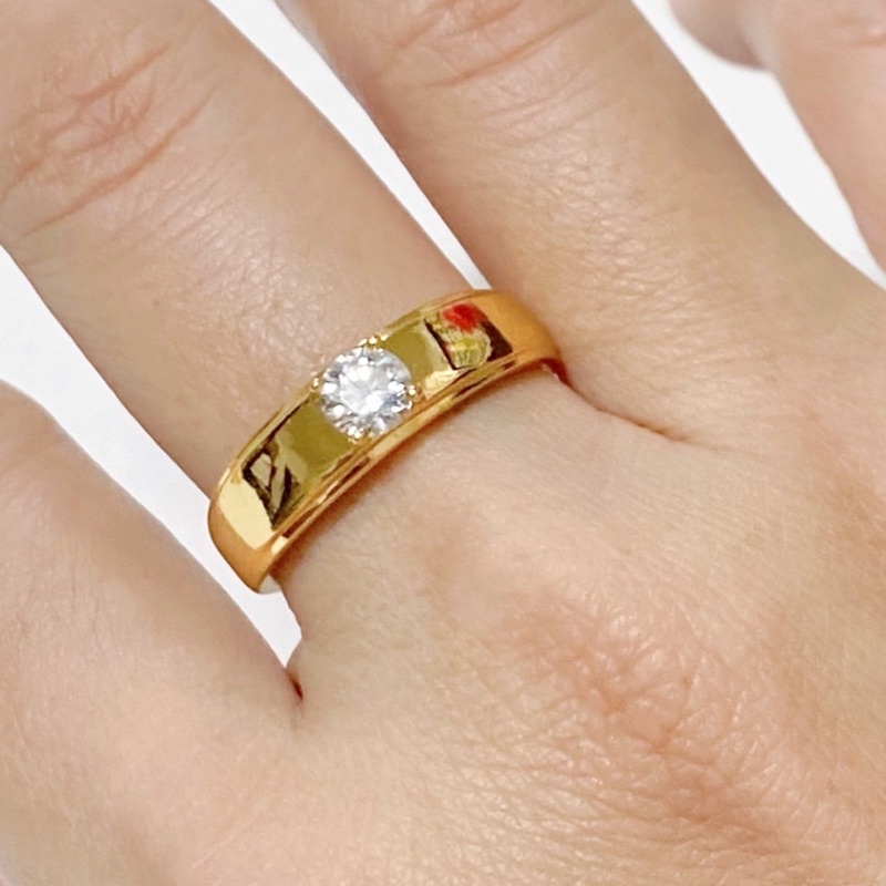 แหวนทองฝังเพชร 4mm. งานเรียบหรู  แหวนทอง2สลึง แหวนเพชร 0162