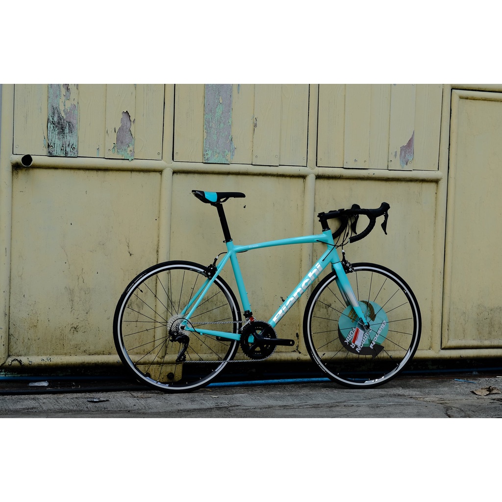 รถจักรยาน​เสือหมอบ​อลูมิเนียม​ยี่ห้อ​ bianchi​ Nerone7 . เขียวของใหม่.... Okk.bike​